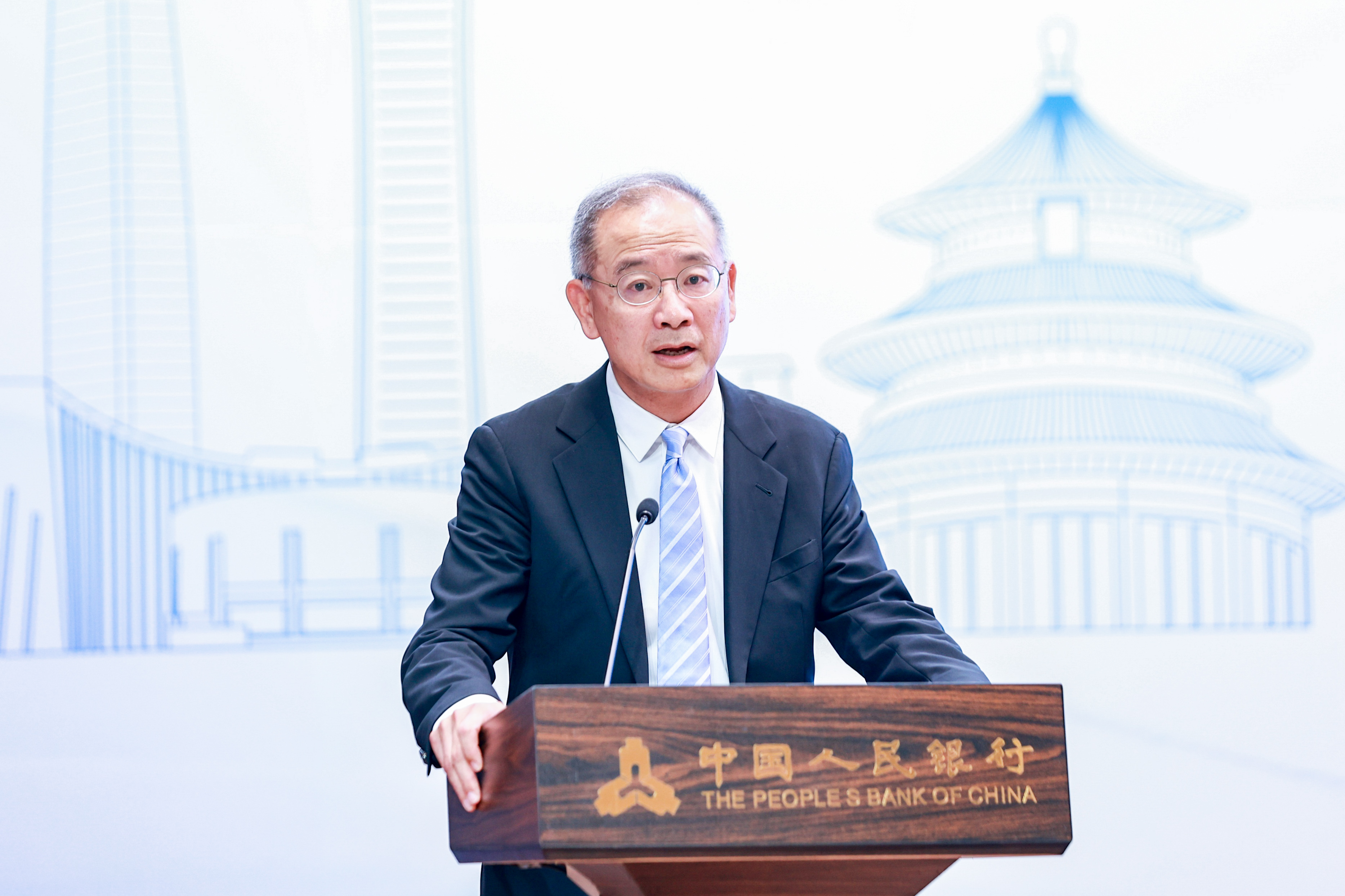 香港金融管理局總裁余偉文於啟動儀式上致辭。